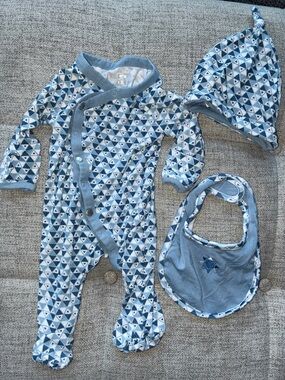 Amy Coe Blue Geometric 3pc Baby Footie Set